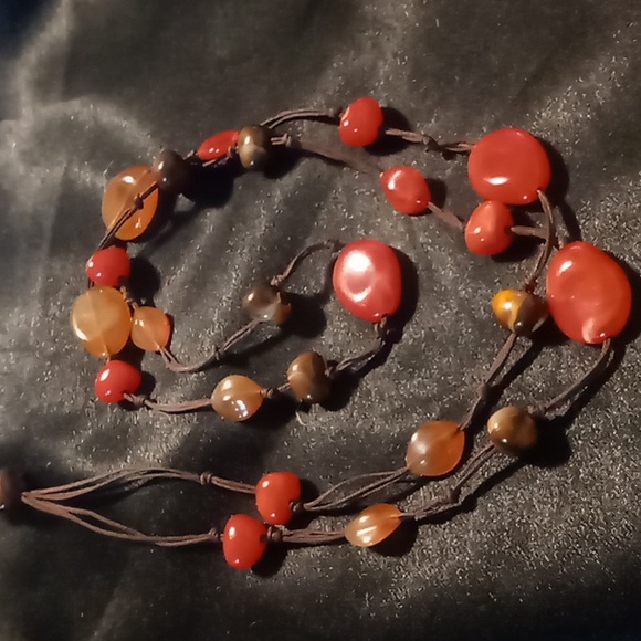 Long beaded necklace resin marbled beads. 42 inch long. - Picture 5 of 7